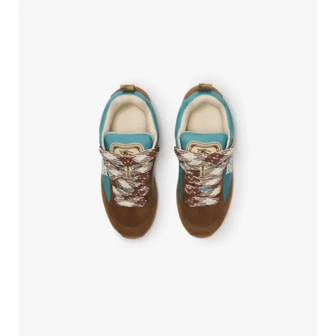 Arc Sneaker aus Wildleder und Mesh 
