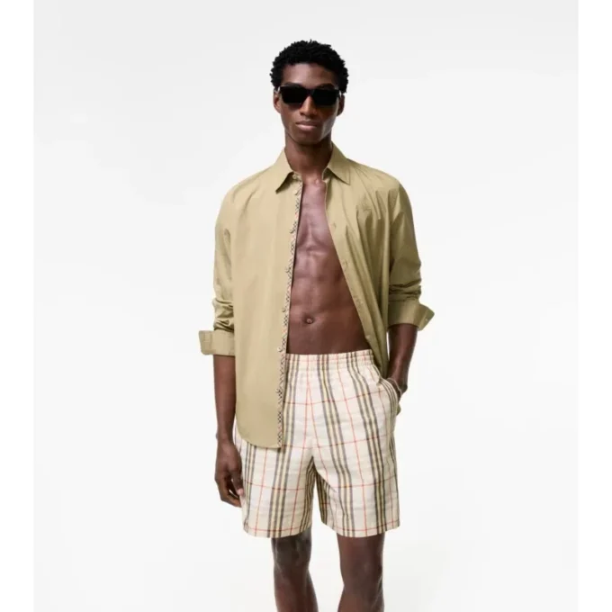 Badehose mit Karomuster