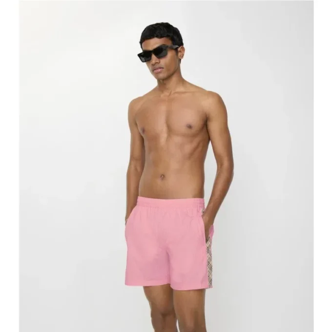 Badehose mit Karomuster
