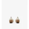 Ballerinas aus kariertem Leder in Beige 