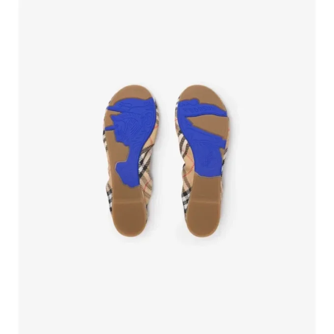 Ballerinas mit Karomuster in Beige