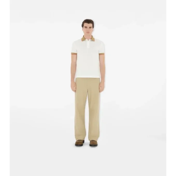 Baumwoll-Poloshirt mit Logo am Kragen