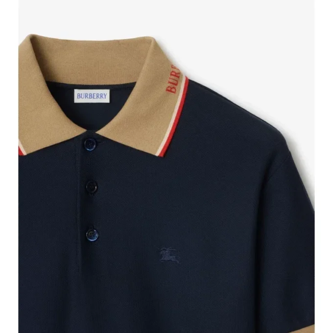 Baumwoll-Poloshirt mit Logo am Kragen