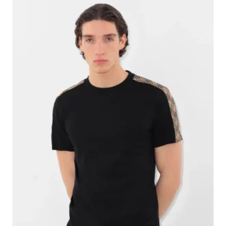 baumwoll t shirt mit karomuster 2 31 330x330 - Baumwoll-T-Shirt mit Karomuster