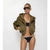 Bikini-Slip mit Karobordüre