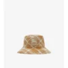 Bucket-Hut mit Raffia-Optik und Ritter-Stempel