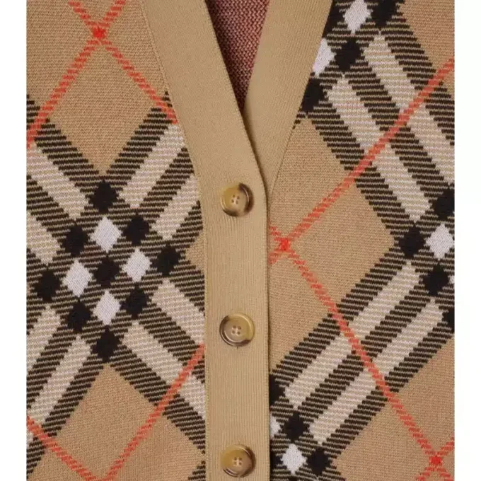 Cardigan aus Wolle-Mohair-Mischung mit Karomuster
