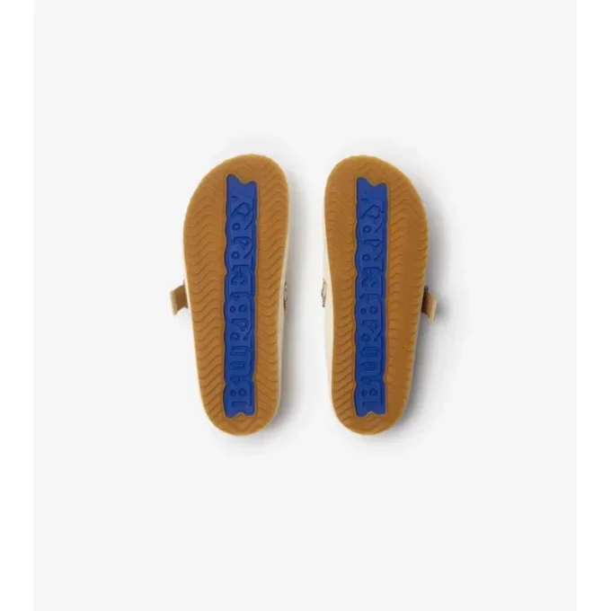 Clogs aus Wildleder