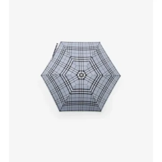 Karierter Regenschirm