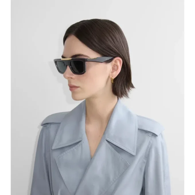 Klassische rechteckige Sonnenbrille 