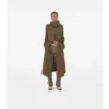 Langer Seiden-Trenchcoat