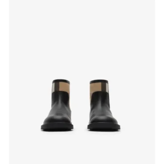Lederstiefel mit Karomuster