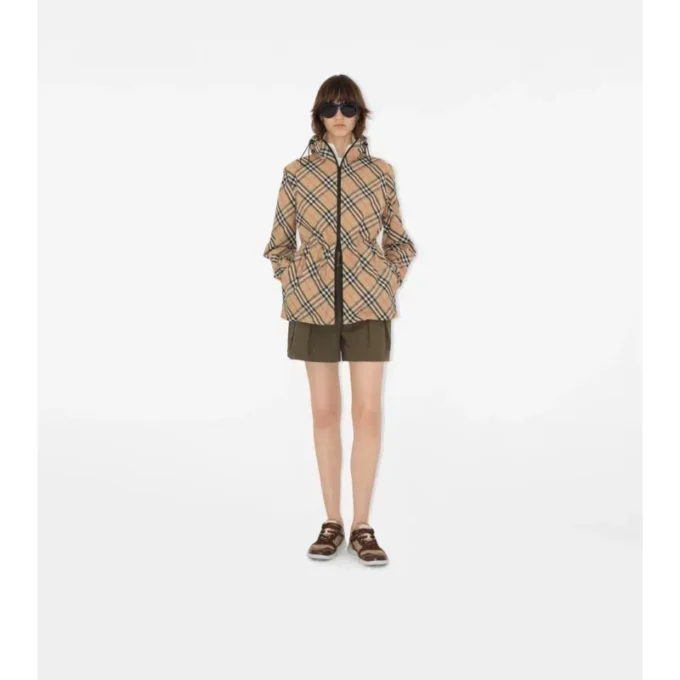 Leichte Jacke mit Karomuster
