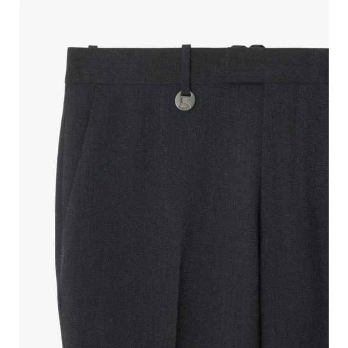 Maßgeschneiderte Hose aus Wollmischung