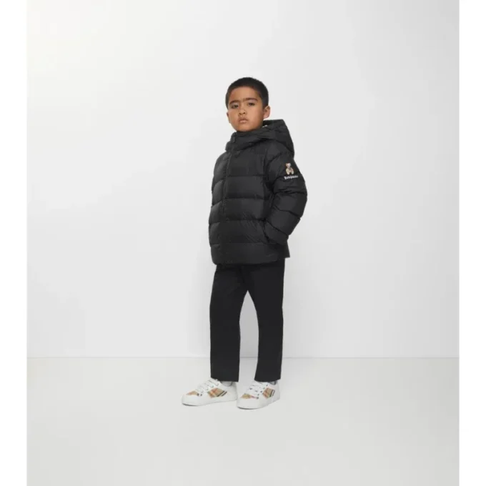 Nylon-Daunenmantel mit Kapuze