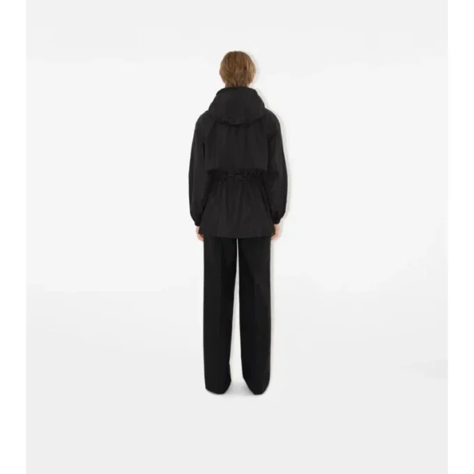 Nylon-Kapuzenjacke