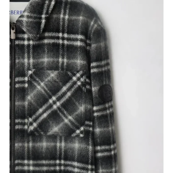 Overshirt aus Wolle mit Karomuster