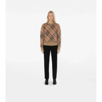 Pullover aus Wolle-Mohair-Mischung mit Karomuster