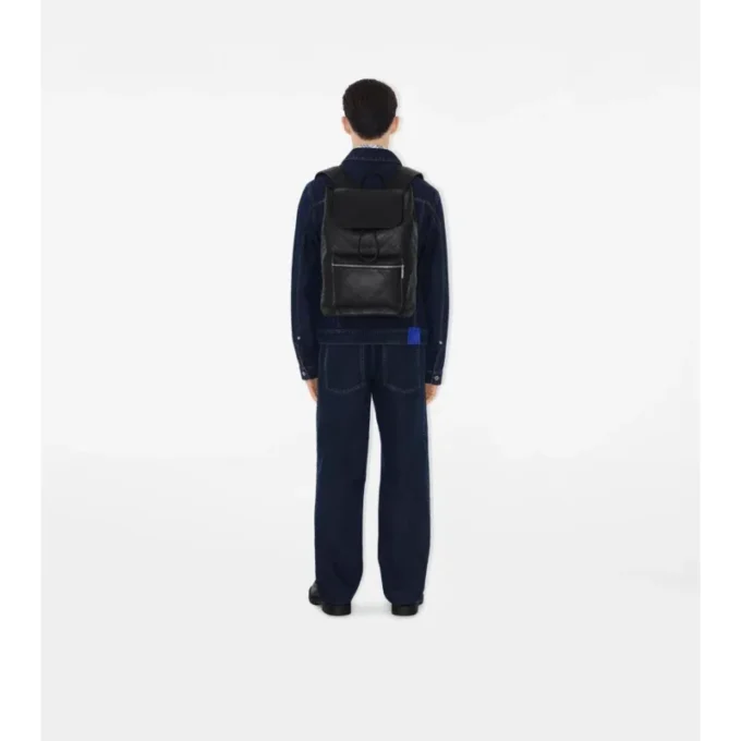 Rucksack mit geprägter Karomusterung