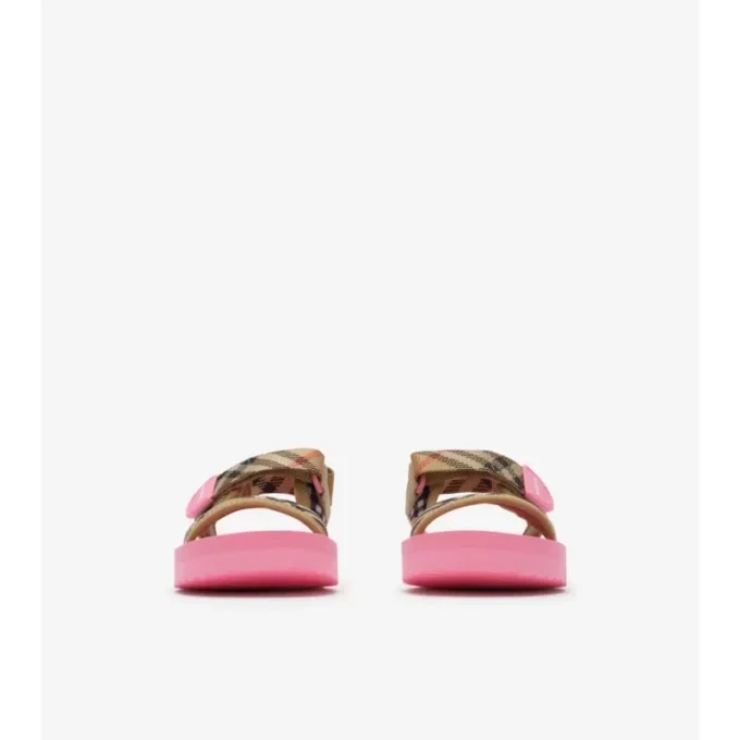 Sandalen mit Karomuster