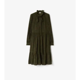 Seidenkleid mit Blattmuster