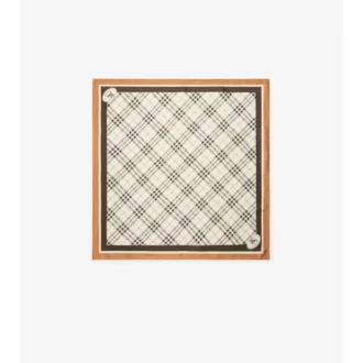 Seidenschal mit Burberry-Karomuster