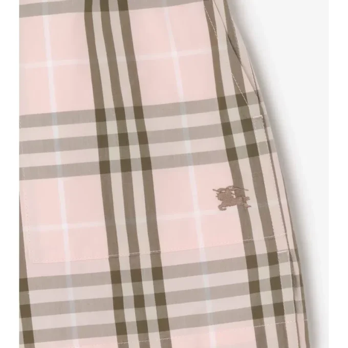 Shorts aus Baumwoll-Karostoff