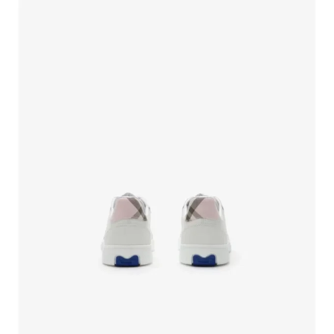 Sneaker aus Leder mit Karomuster