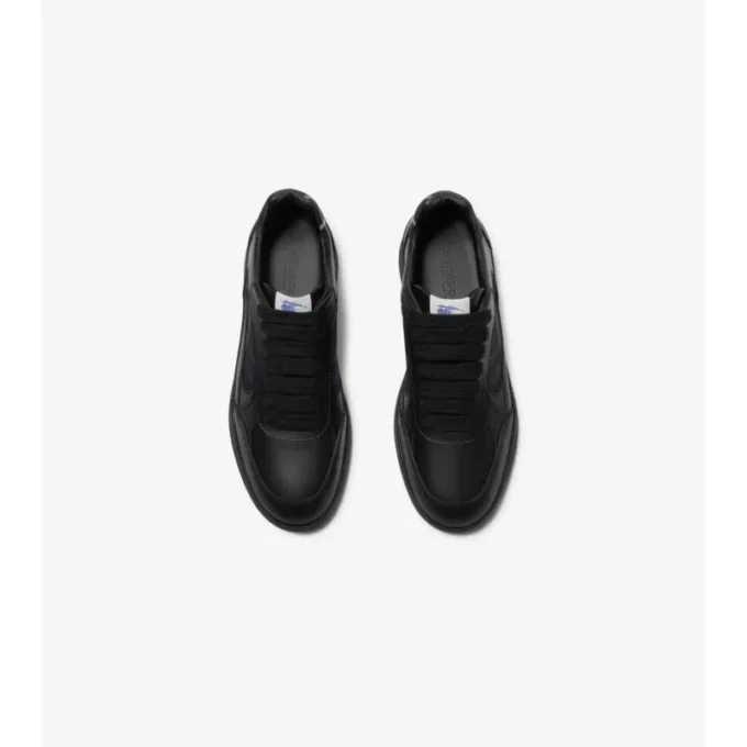 Sneaker aus Leder mit Karomuster