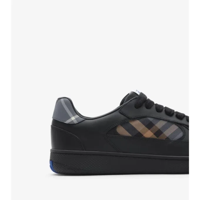 Sneaker aus Leder mit Karomuster