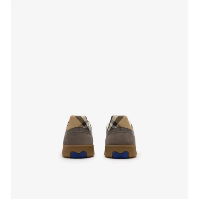 Sneaker aus Leder, Wildleder und Karomuster