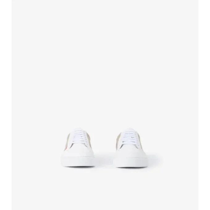 Sneaker mit Karomuster und Leder