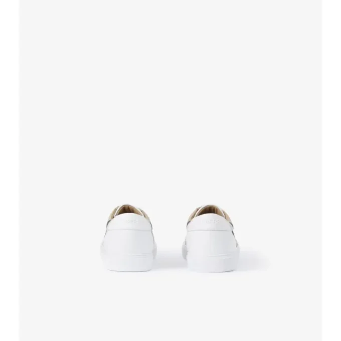 Sneaker mit Karomuster und Leder