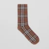 Socken aus Baumwoll-Kaschmir-Mischung mit Vintage Check-Muster im Intarsien-Strick