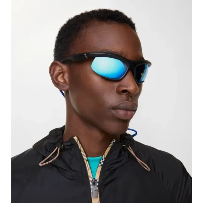 Sportliche Sonnenbrille