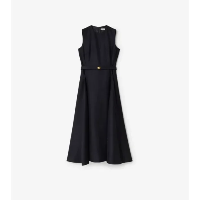 Wollkleid mit Gürtel und Karomuster